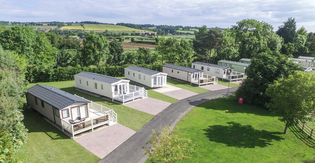 Jasmine Park Snainton Exterior photo